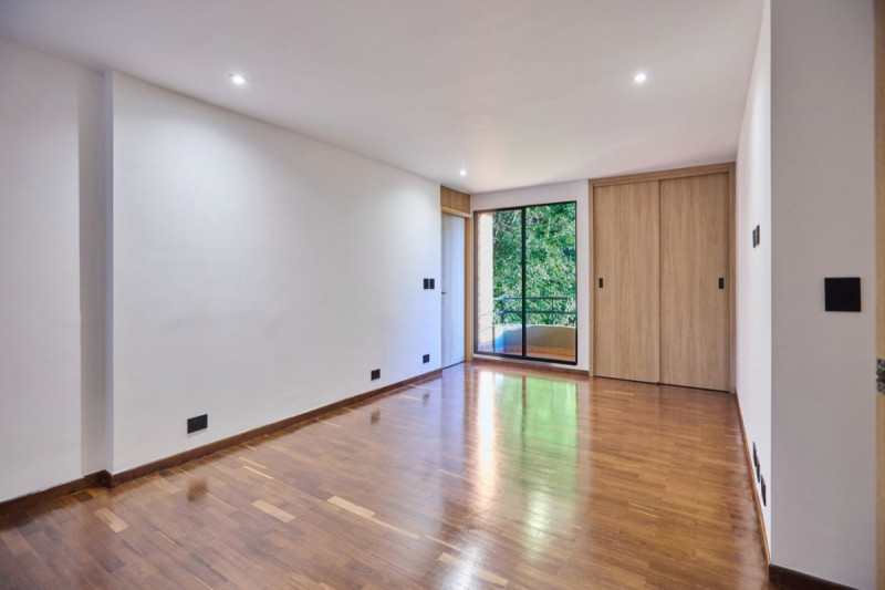 Apartamento en arriendo en El Tesoro, Medellín · foto 18 de 24
