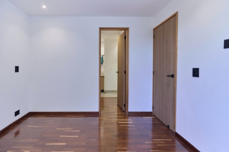 Apartamento en arriendo en El Tesoro, Medellín · foto 20 de 24