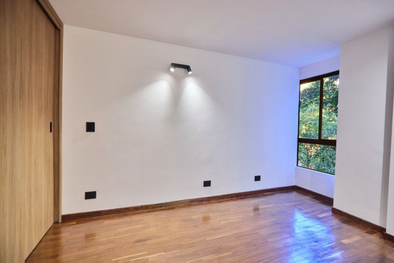 Apartamento en arriendo en El Tesoro, Medellín · foto 21 de 24