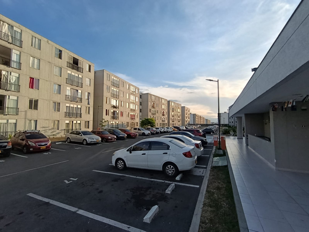 Apartamento en arriendo en Alfonso Lopez, Palmira · foto 5 de 17
