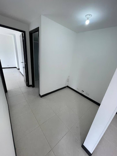 Apartamento en arriendo en La Castellana, Medellín · foto 6 de 20