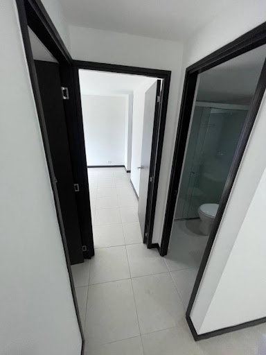 Apartamento en arriendo en La Castellana, Medellín · foto 7 de 20