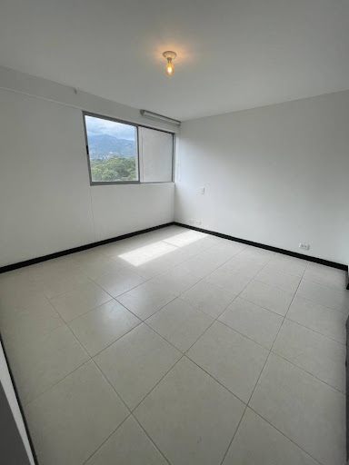 Apartamento en arriendo en La Castellana, Medellín · foto 9 de 20