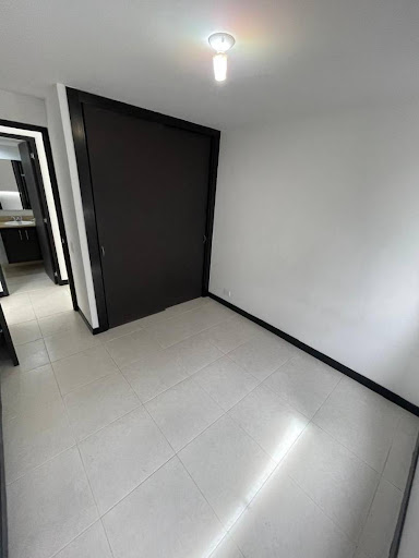 Apartamento en arriendo en La Castellana, Medellín · foto 11 de 20