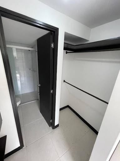 Apartamento en arriendo en La Castellana, Medellín · foto 17 de 20