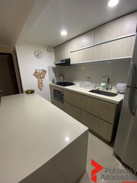 Apartamento en venta en El Poblado, Medellín · foto 2 de 10