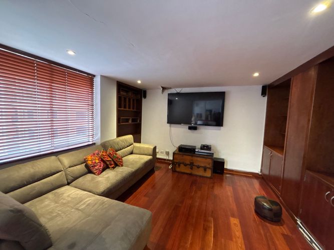 Apartamento de 4 alcobas en venta en Chico Norte, Bogotá, 307 m² · foto 9 de 16