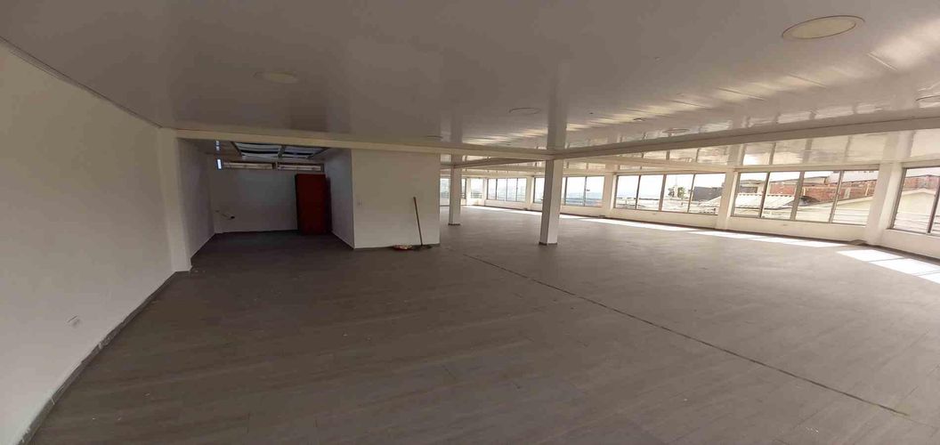 Local en arriendo en Linares, Manizales, 170 m² · foto 2 de 16