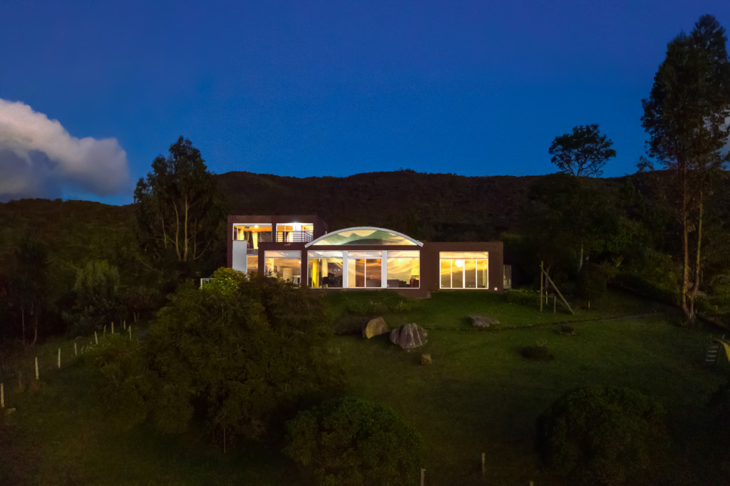 House for rent in Yerbabuena, Chía