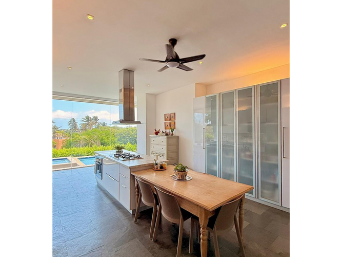 Casa de 5 alcobas en venta en Lagos Del Caujaral, Atlántico, 654 m² · foto 20 de 24