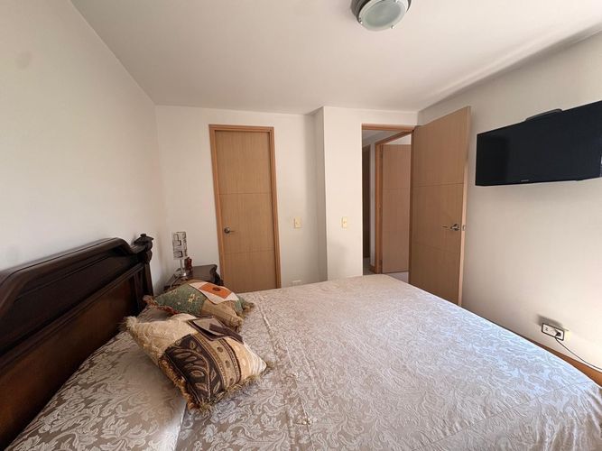 Apartamento de 3 alcobas en venta en Tres Esquinas, Sabaneta, 67 m² · foto 10 de 16