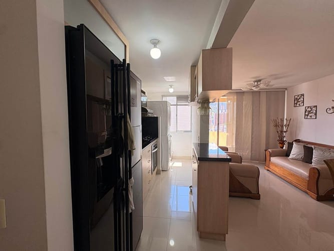 Apartamento de 3 alcobas en venta en Tres Esquinas, Sabaneta, 67 m² · foto 9 de 16