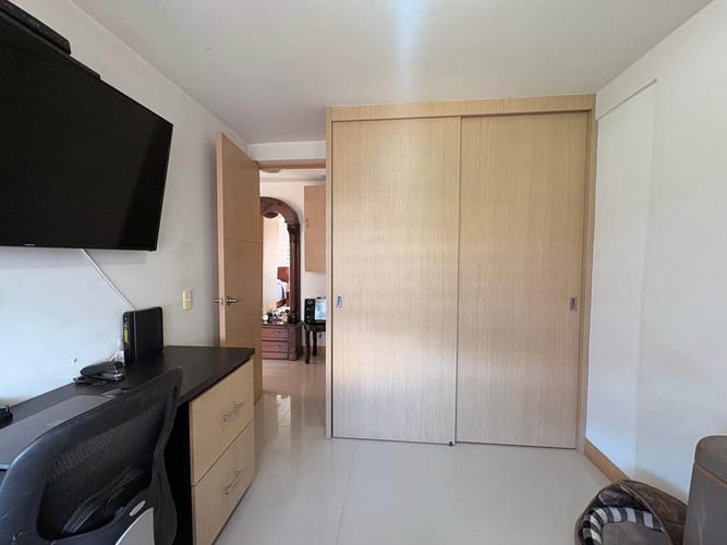 Apartamento de 3 alcobas en venta en Tres Esquinas, Sabaneta, 67 m² · foto 14 de 16