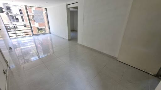 Apartamento de 3 alcobas en arriendo en San Diego, Medellín, 98 m² · foto 2 de 18