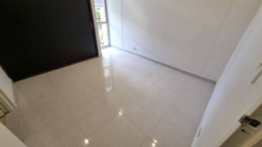 Apartamento de 3 alcobas en arriendo en San Diego, Medellín, 98 m² · foto 9 de 18