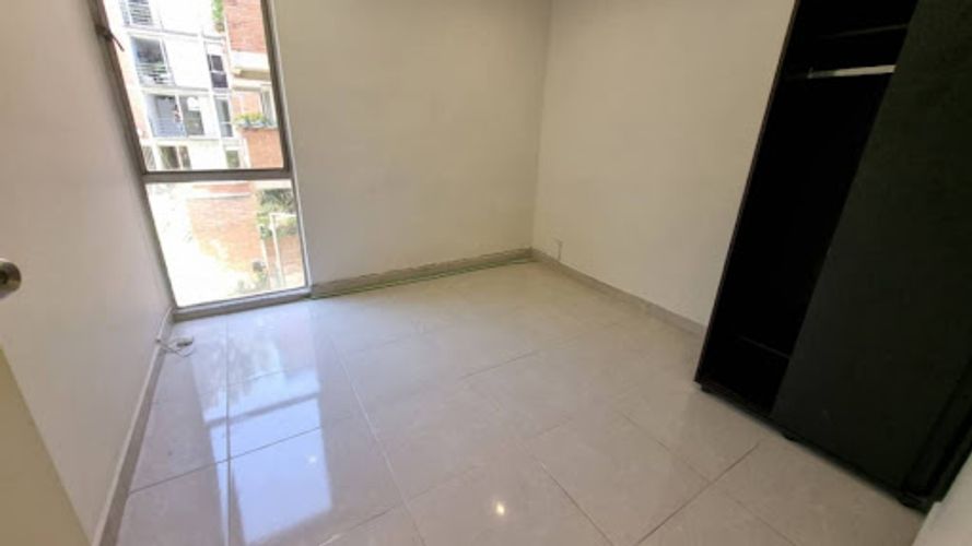 Apartamento de 3 alcobas en arriendo en San Diego, Medellín, 98 m² · foto 10 de 18