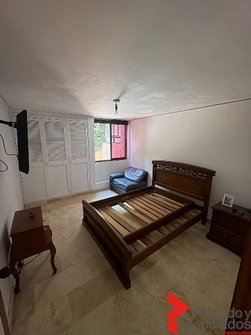 Apartamento de 4 alcobas en venta en Los Balsos, Medellín, 198 m² · foto 10 de 21