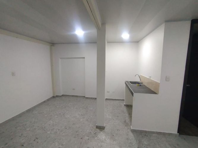 Local en arriendo en Porvenir, Cali, 25 m² · foto 5 de 9