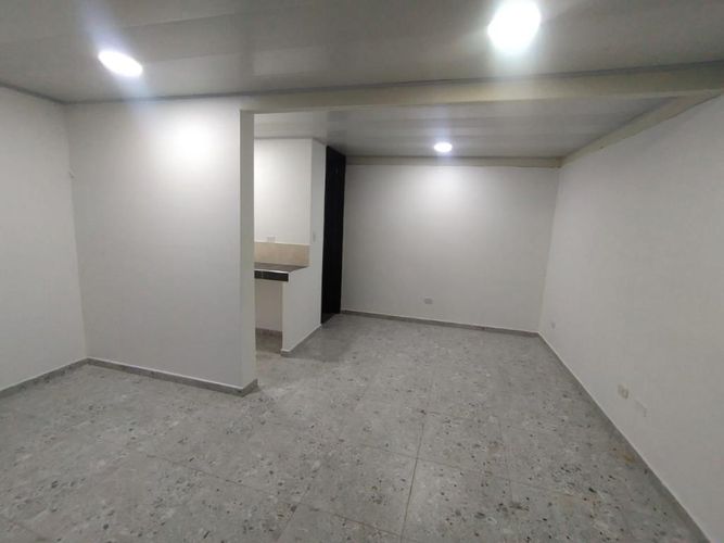 Local en arriendo en Porvenir, Cali, 25 m² · foto 7 de 9
