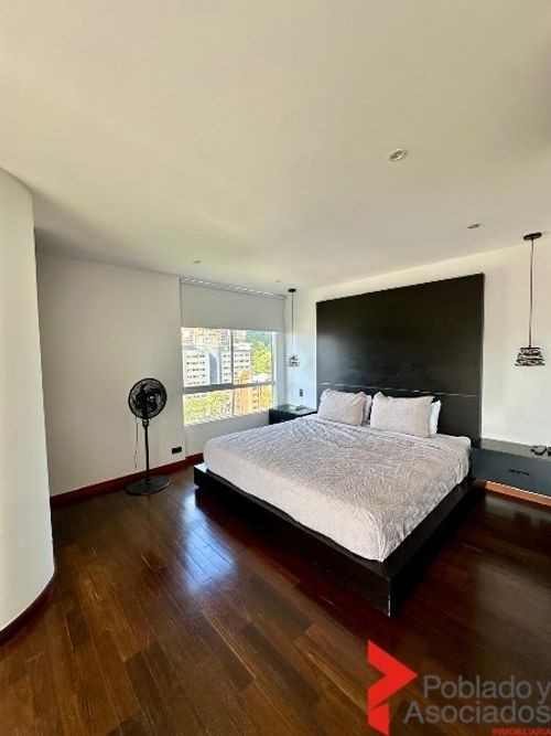 Apartamento de 2 alcobas en arriendo en Altos Del Poblado, Medellín, 106 m² · foto 8 de 17