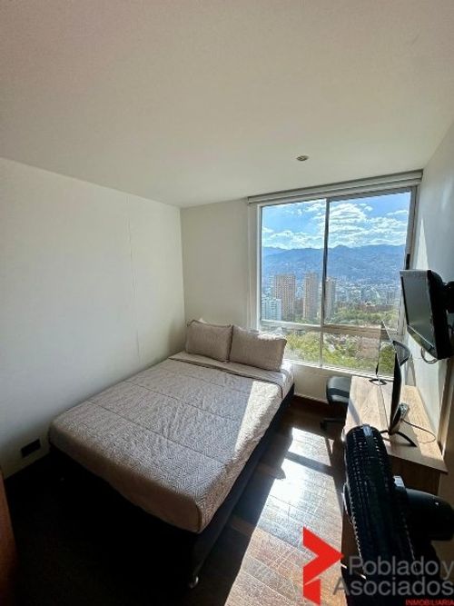 Apartamento de 2 alcobas en arriendo en Altos Del Poblado, Medellín, 106 m² · foto 10 de 17
