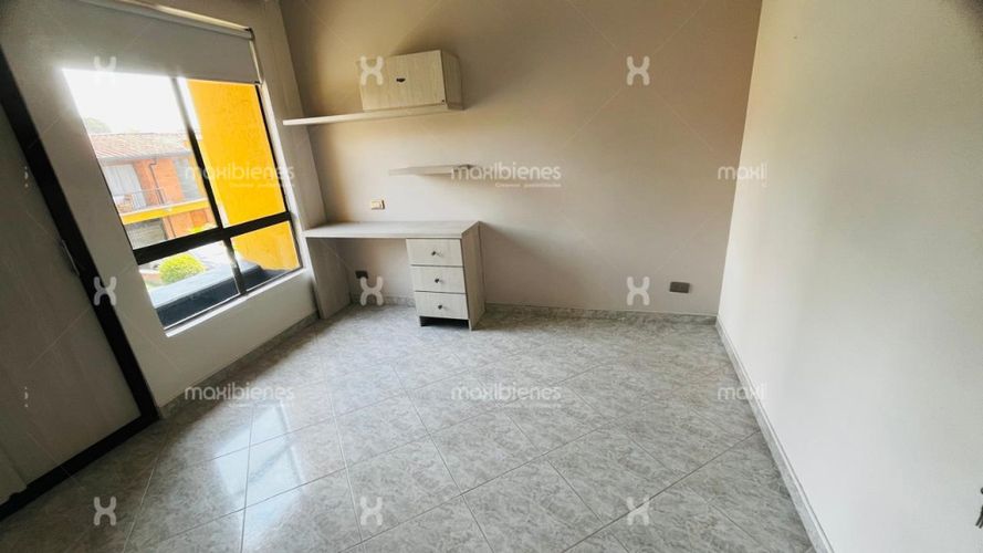 Casa de 4 alcobas en venta en Suramérica, Itagüí, 140 m² · foto 9 de 18