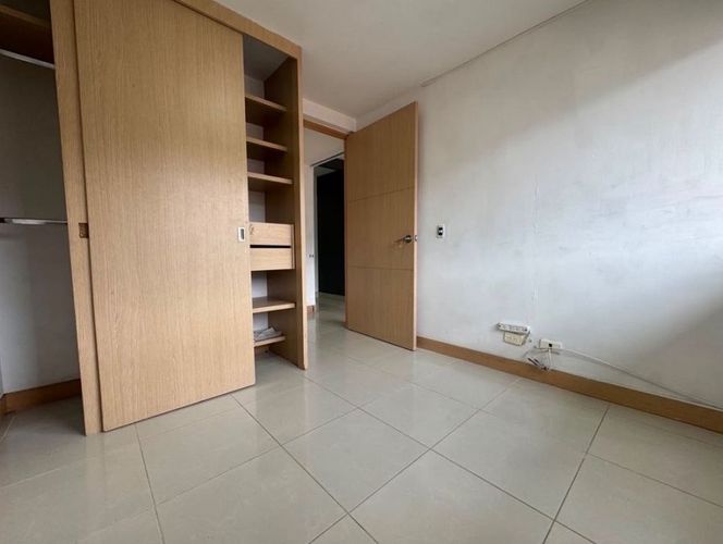 Apartamento de 2 alcobas en venta en Tres Esquinas, Sabaneta, 62 m² · foto 6 de 12