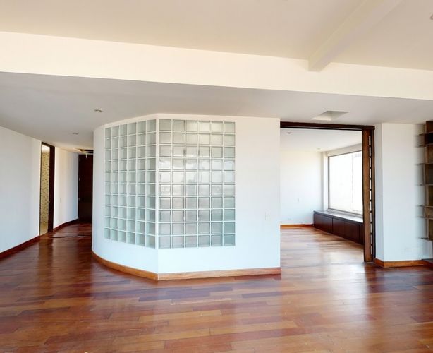 Apartamento de 2 alcobas en venta en Chico, Bogotá, 130 m² · foto 5 de 20
