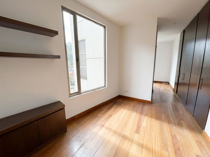 Apartamento de 2 alcobas en venta en Chico, Bogotá, 130 m² · foto 15 de 20
