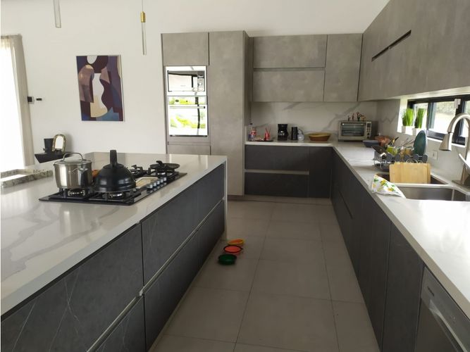 Casa de 4 alcobas en venta en Tribunas Corcega, Pereira, 313 m² · foto 10 de 24