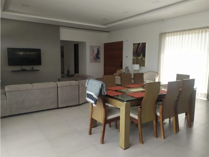 Casa de 4 alcobas en venta en Tribunas Corcega, Pereira, 313 m² · foto 11 de 24