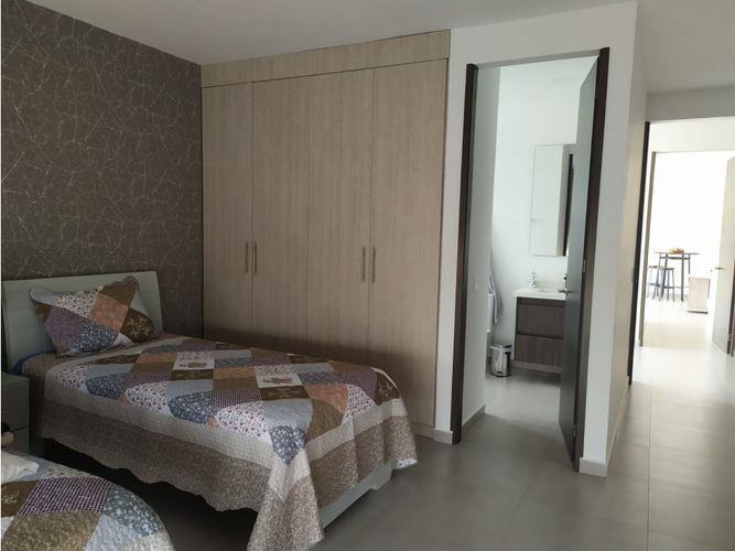 Casa de 4 alcobas en venta en Tribunas Corcega, Pereira, 313 m² · foto 23 de 24