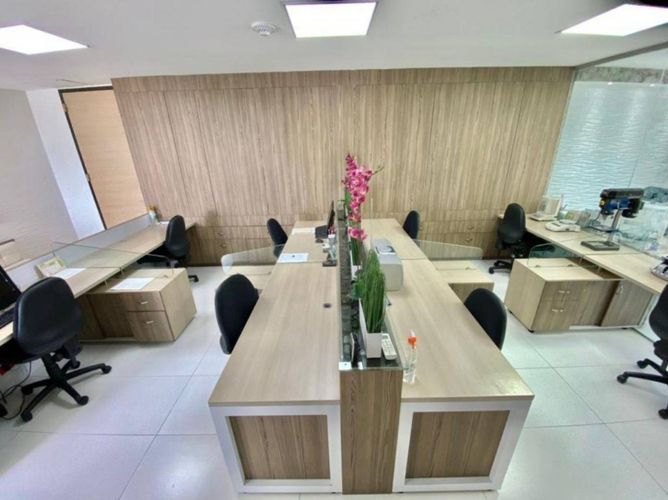 Oficina en arriendo en El Poblado, Medellín, 83 m² · foto 9 de 12