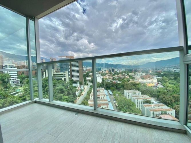 Oficina en arriendo en El Poblado, Medellín, 83 m² · foto 10 de 12