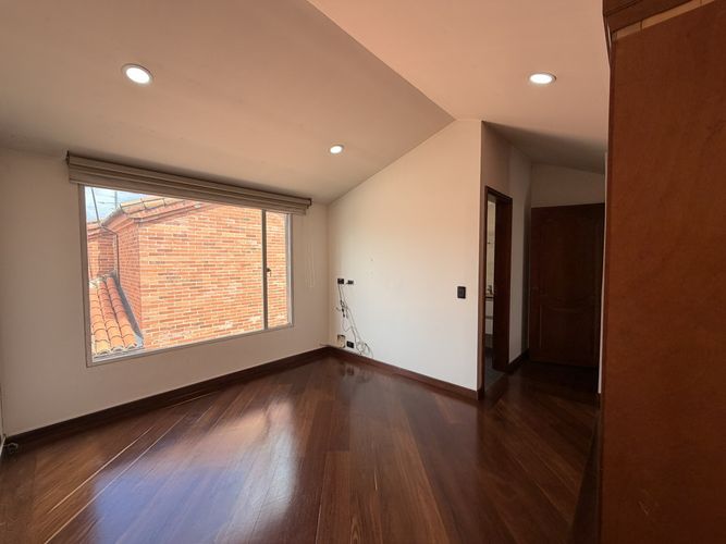 Casa de 3 alcobas en venta en Mirandela, Bogotá, 105 m² · foto 9 de 22