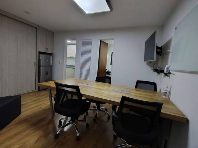 Oficina en arriendo en El Poblado, Medellín, 56 m² · foto 4 de 8