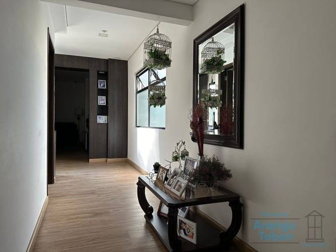Apartamento de 3 alcobas en venta en San Joaquín, Medellín, 186 m² · foto 5 de 24