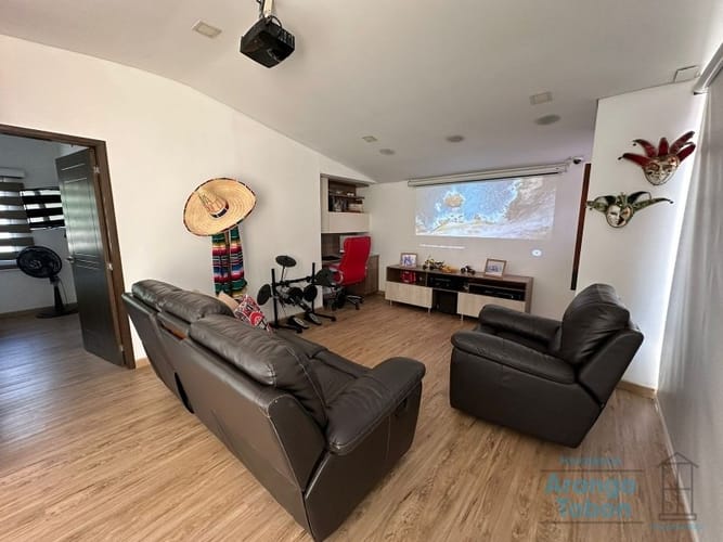 Apartamento de 3 alcobas en venta en San Joaquín, Medellín, 186 m² · foto 8 de 24