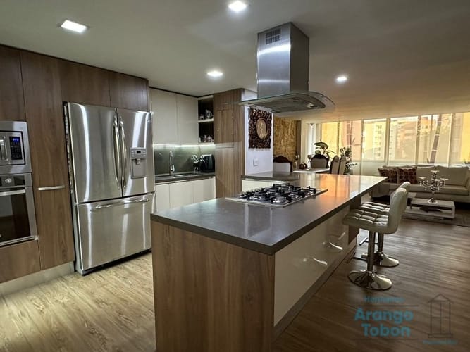 Apartamento de 3 alcobas en venta en San Joaquín, Medellín, 186 m² · foto 10 de 24