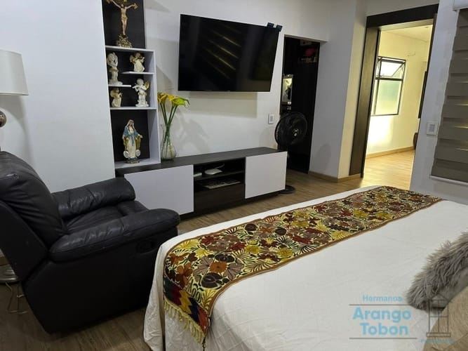 Apartamento de 3 alcobas en venta en San Joaquín, Medellín, 186 m² · foto 18 de 24