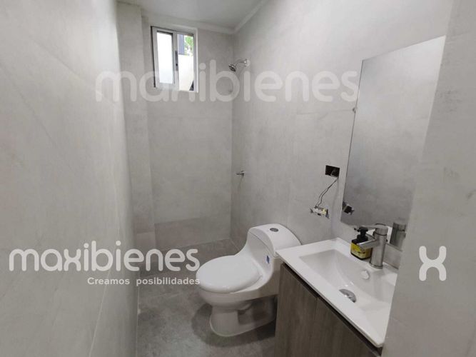 Casa de 3 alcobas en venta en El Salvador, Apartado, 95 m² · foto 13 de 14