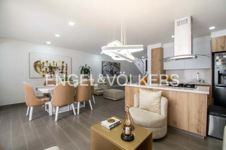 Casa de 4 alcobas en venta en La Ceja, 155 m² · foto 2 de 21