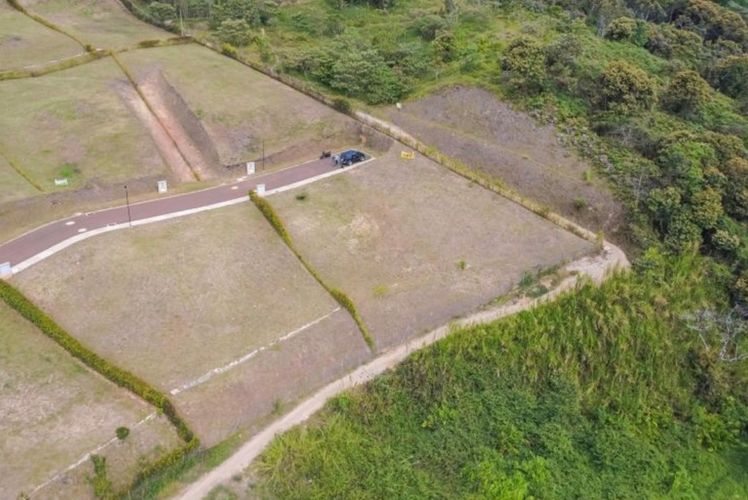 Lote en venta en La Macarena, Rionegro, 940 m² · foto 4 de 13