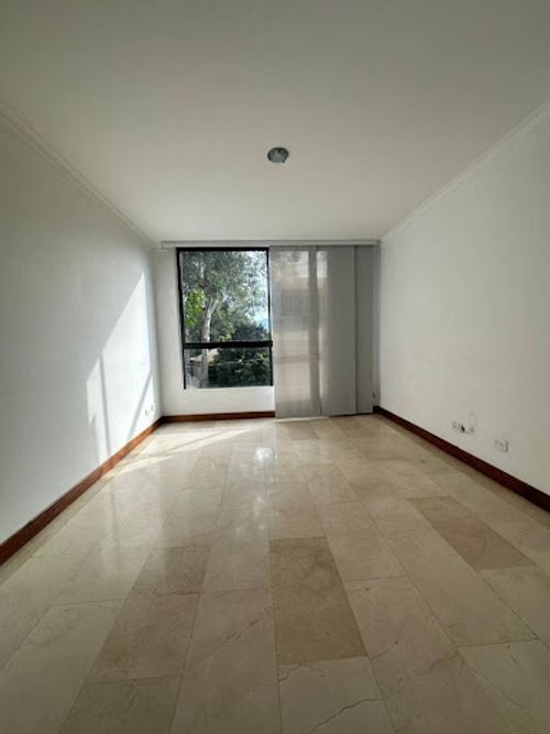 Apartamento de 3 alcobas en arriendo en Loma Del Campestre, Medellín, 142 m² · foto 23 de 24