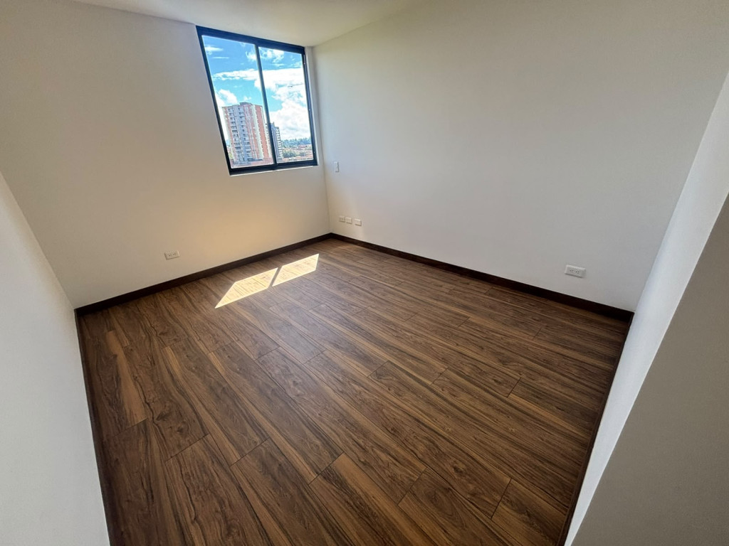Apartamento en arriendo en Llano Grande, Rionegro · foto 3 de 13