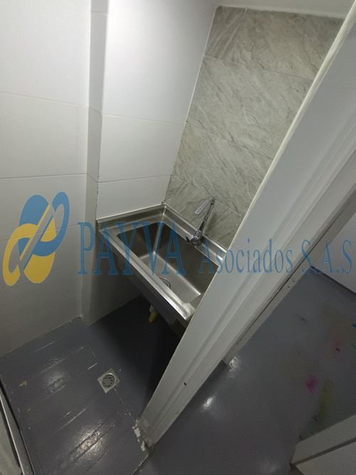 Local en arriendo en Laureles, Medellín, 52 m² · foto 4 de 9