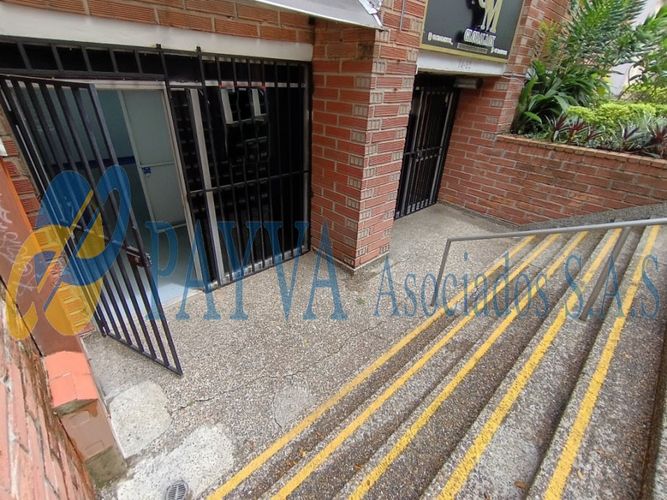Local en arriendo en Laureles, Medellín, 52 m² · foto 2 de 9