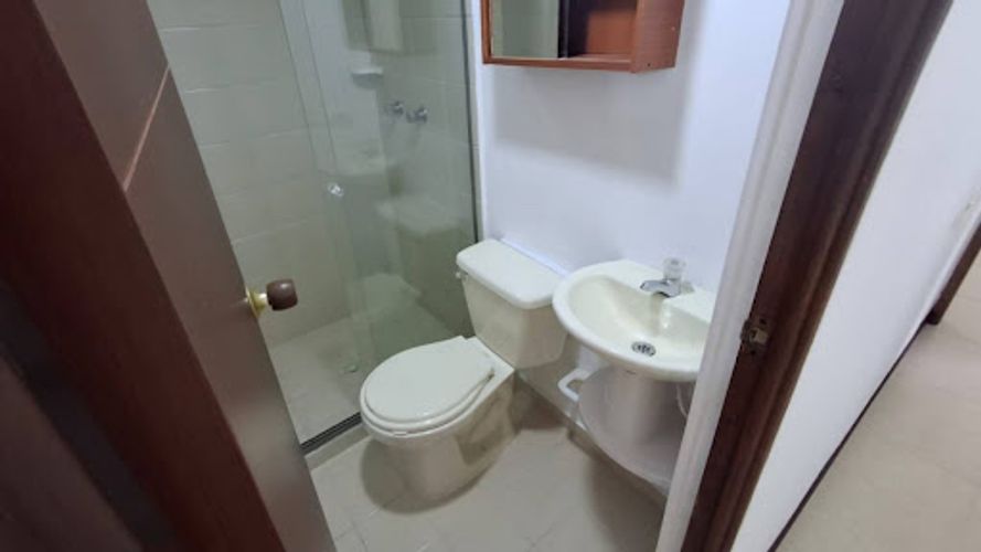 Apartamento de 3 alcobas en arriendo en Loma De Los Bernal, Medellín, 65 m² · foto 6 de 13