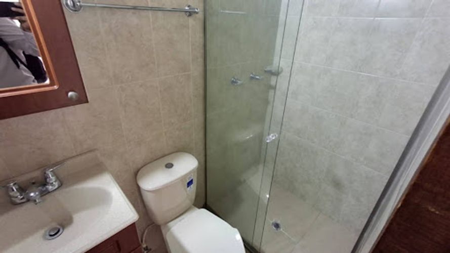 Apartamento de 3 alcobas en arriendo en Loma De Los Bernal, Medellín, 65 m² · foto 9 de 13