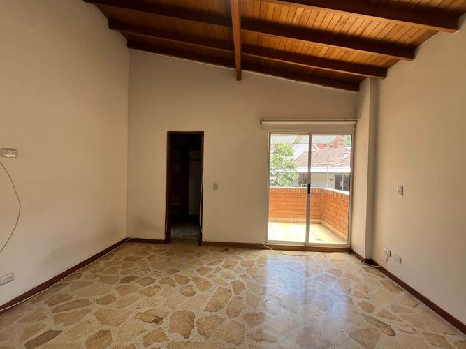 Apartamento de 4 alcobas en arriendo en Castropol, Medellín, 196 m² · foto 6 de 18